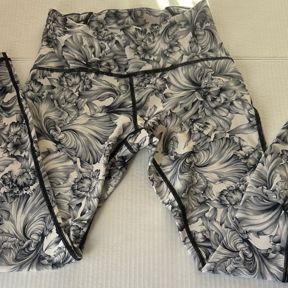 Lululemon Train Times Legging